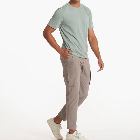Vuori Meta Cargo Pants - Picture 2 of 9